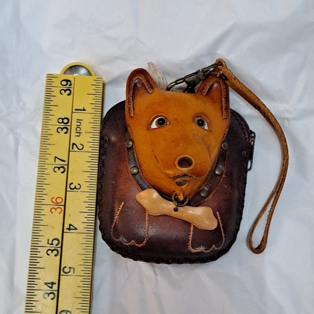 Dog shaped leather hand crafted wristlet coin purse. EUC - Picture 4 of 12